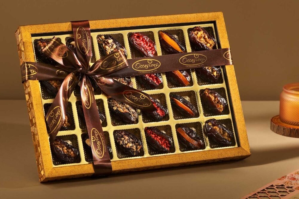 Wooden golden finish tray Stuffed Dates - Image 2