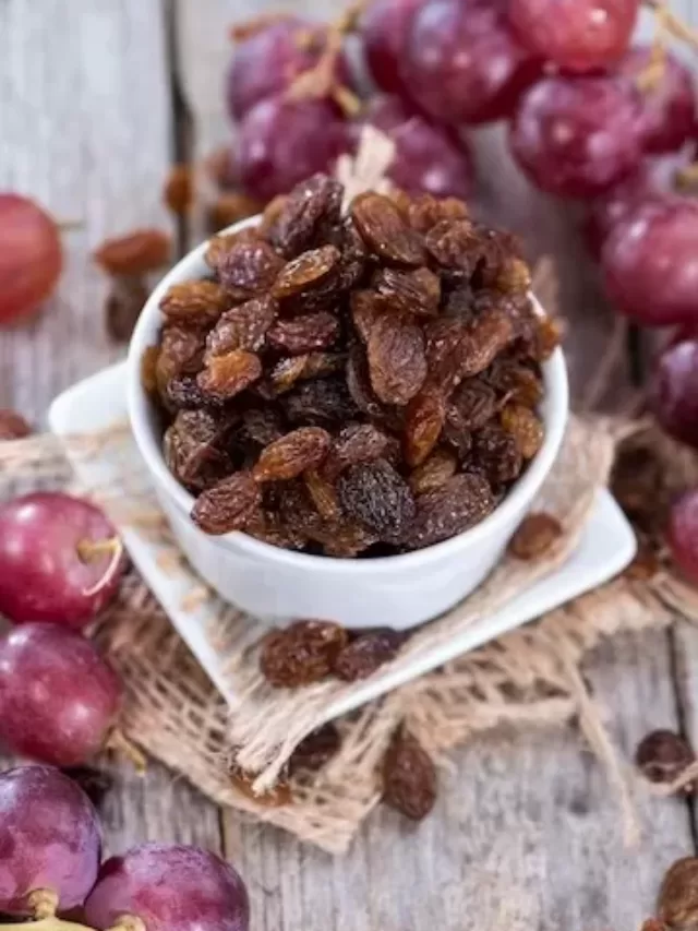 Wellness Bites Benefits of Black Raisins!