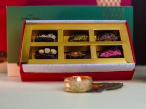 6 Pcs Stuffe Dates Box